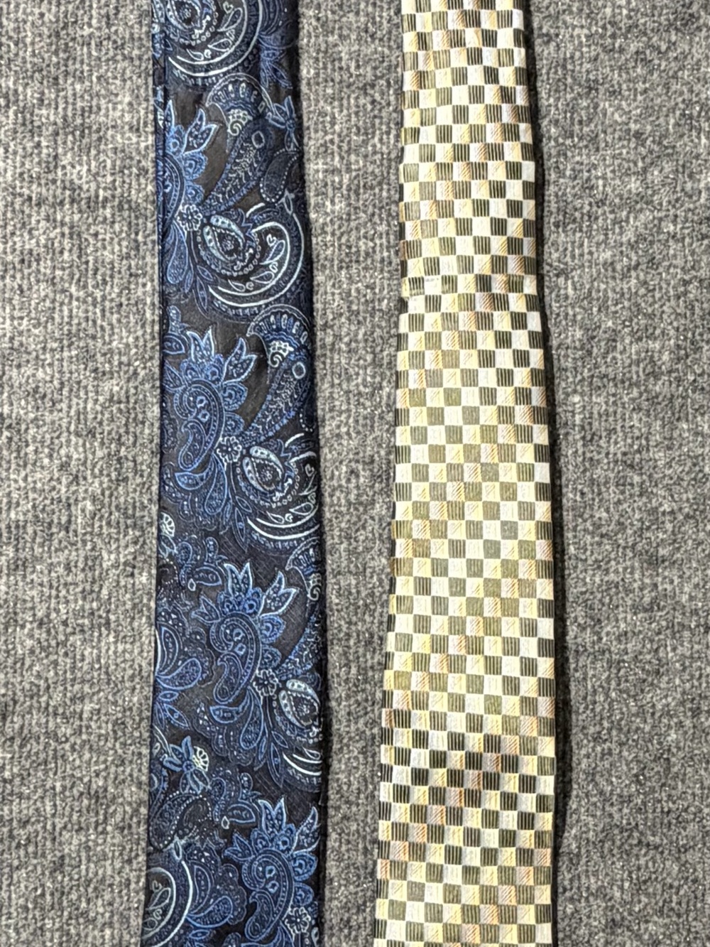 Saddlebred Navy Paisley and Gold Check Tie Duo